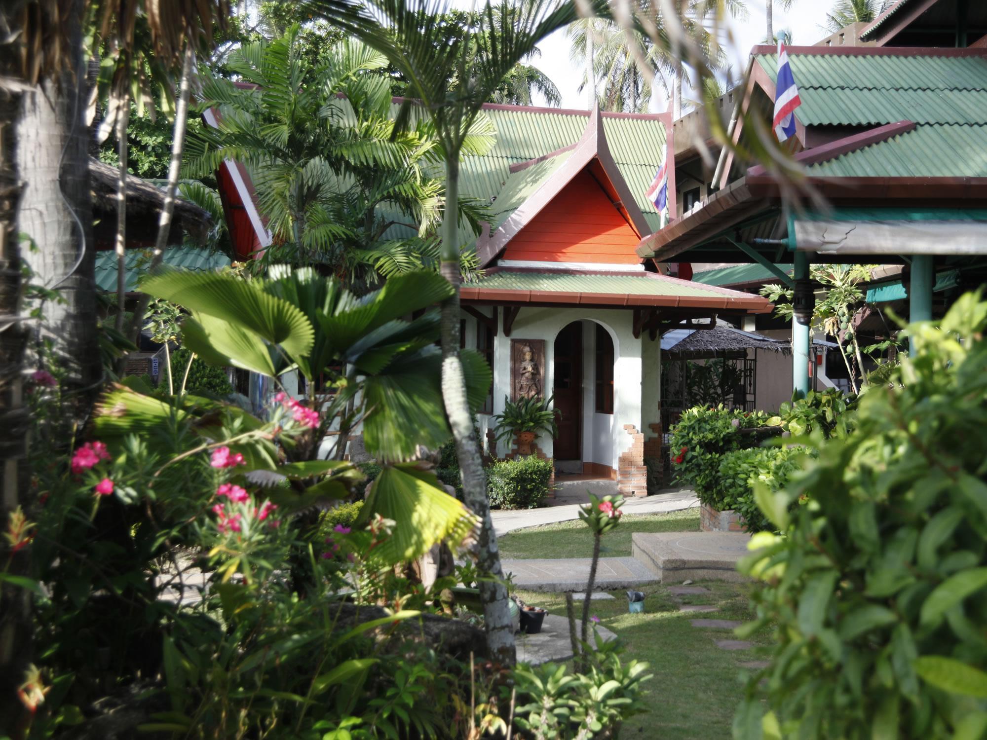 Friendship & Atmanjai Wellness Centre Курортный комплекс
