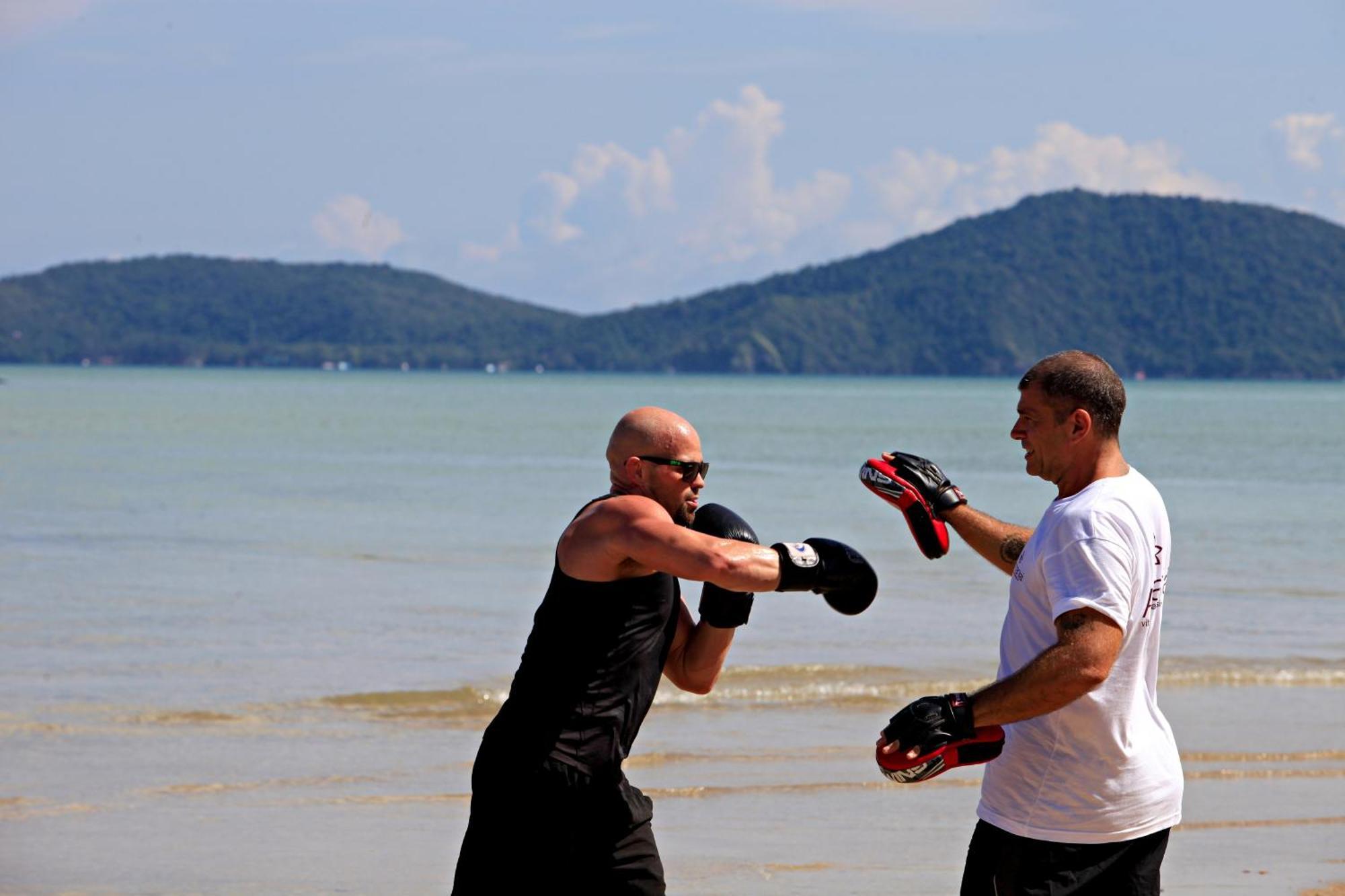 Friendship & Atmanjai Wellness Centre Курортный комплекс